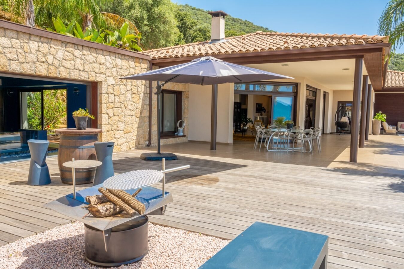 Villa de luxe avec piscine et vue mer à Propriano – Corse diapo 4
