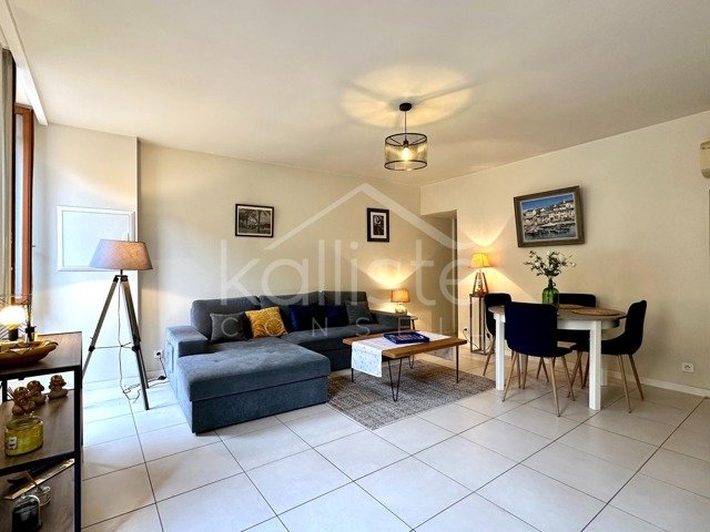 Appartement 2 pièces meublé – Ajaccio vieille ville diapo 3