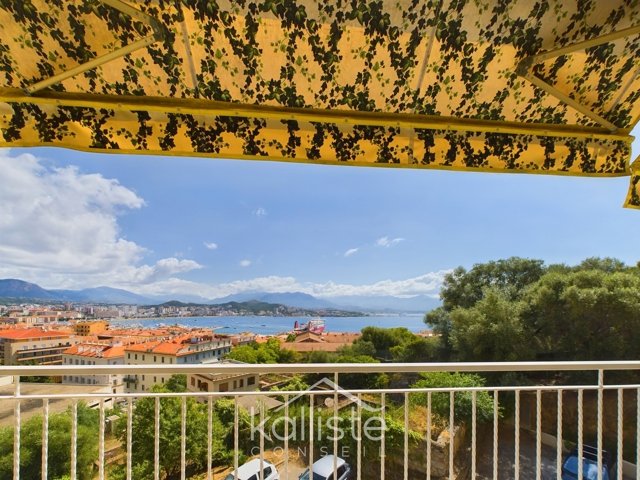 Appartement 4 pièces – Ajaccio