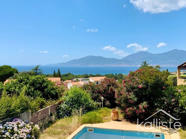 Villa à Porticcio avec vue panoramique sur le Golfe d’Ajaccio photo 2