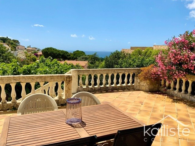 Villa à Porticcio avec vue panoramique sur le Golfe d’Ajaccio diapo 3