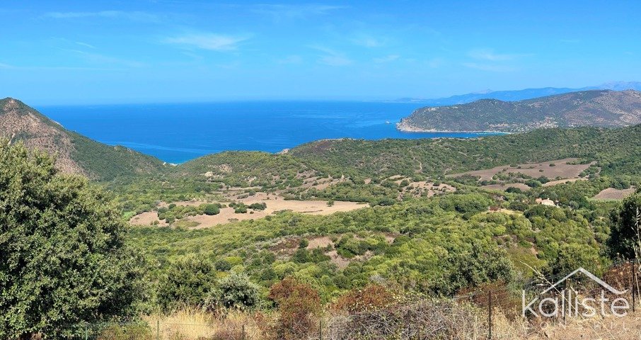 VILLANOVA – Terrain à bâtir dominant le magnifique Golfe de Lava photo 2