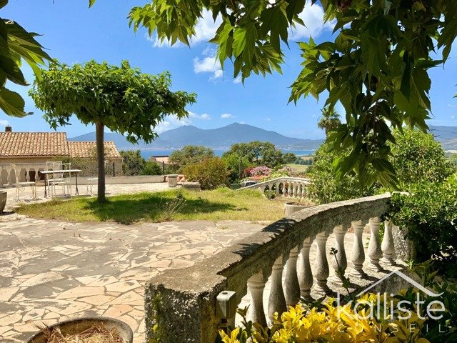 Villa à Porticcio avec vue panoramique sur le Golfe d’Ajaccio diapo 4