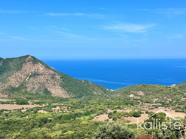 VILLANOVA – Terrain à bâtir dominant le magnifique Golfe de Lava photo 3