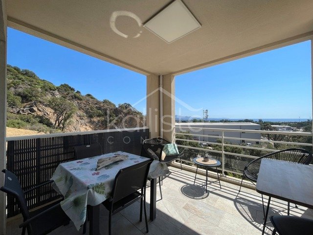 Appartement T2 avec terrasse vue mer – AJACCIO Ricanto