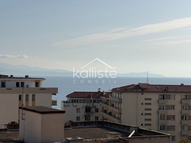 Appartement Duplex – 3 pièces – Ajaccio – Quartier des étrangers