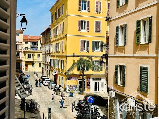 Appartement T3 rénové, quartier Tribunal à Ajaccio diapo 10