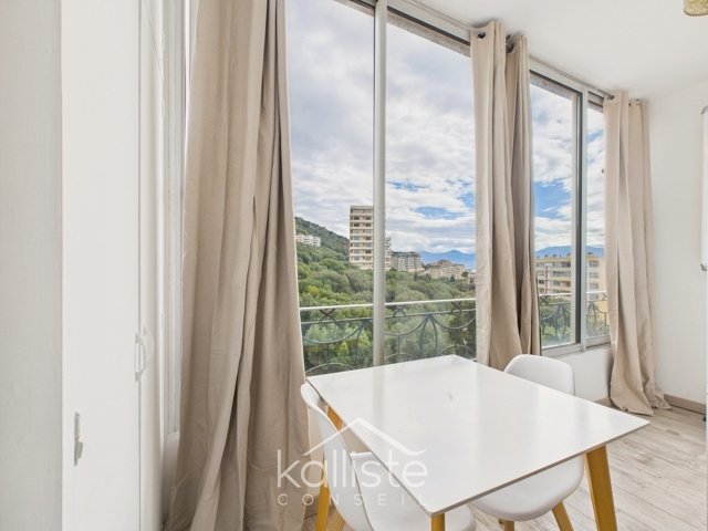 Appartement 1 pièce avec loggia  – Ajaccio