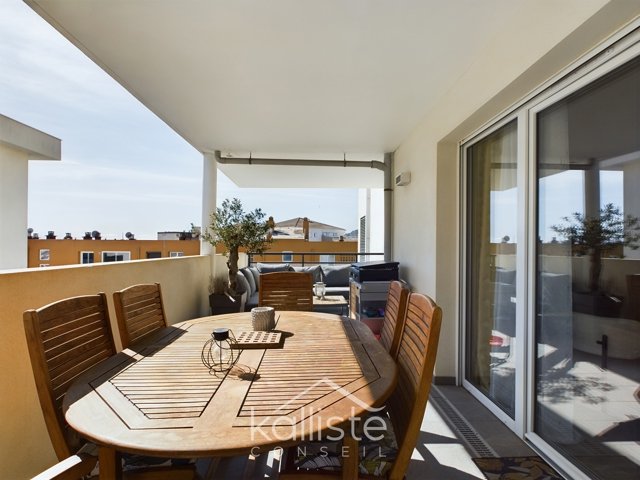 Ajaccio – Bodiccione : Superbe F3 avec Terrasse | Immeuble Récent, Parfait État photo 2