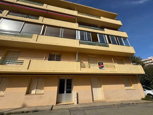 Appartement 3 pièces à rénover – Ajaccio Loretto diapo 12