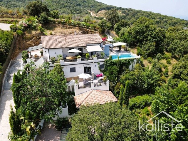 Porticcio – Villa récente avec piscine, deux logements et jardin paysager diapo 19