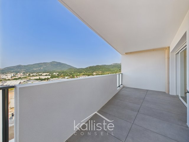 Appartement 2 pièces vide – Stiletto – Ajaccio diapo 6