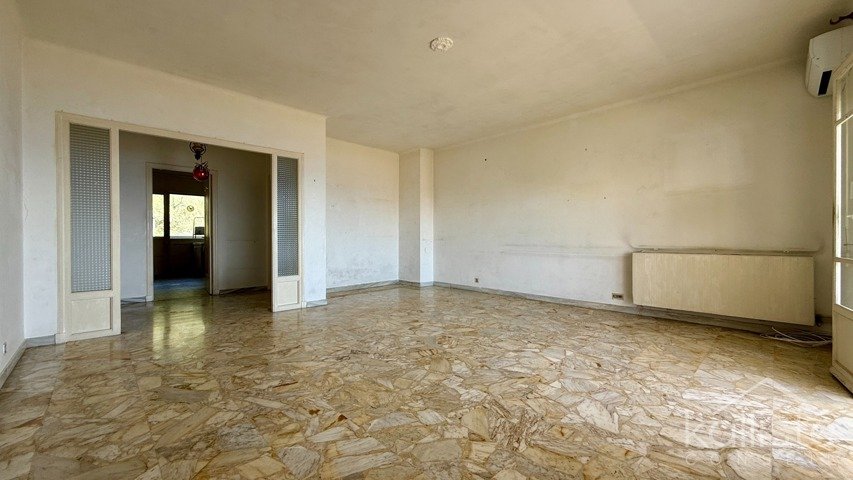 Appartement T3 de 105 m² à rénover avec vue mer panoramique – Résidence des Îles, Ajaccio diapo 4