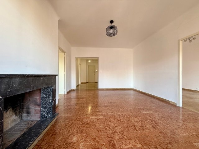 Appartement 4 pièces lumineux avec balcon et vue dégagée – Ajaccio photo 2