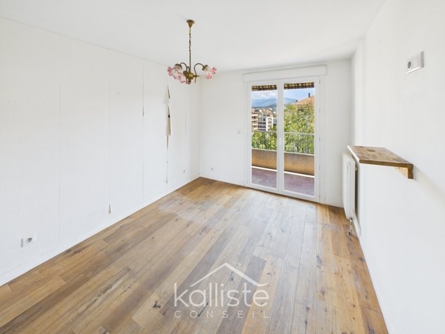 APPARTEMENT 4 pièces – Ajaccio résidence Brasilia quartier des Padules, route d’Alata. diapo 6