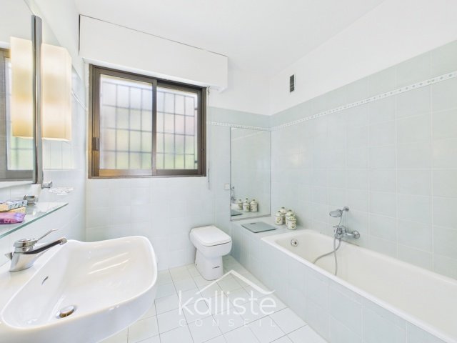 Vue mer exceptionnelle – Appartement familial avec terrasse, garage et cave – Quartier Salario, Ajaccio diapo 12