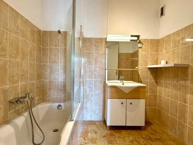 Appartement 4 pièces lumineux avec balcon et vue dégagée – Ajaccio diapo 11