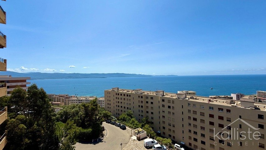Appartement T3 de 105 m² à rénover avec vue mer panoramique – Résidence des Îles, Ajaccio diapo 12