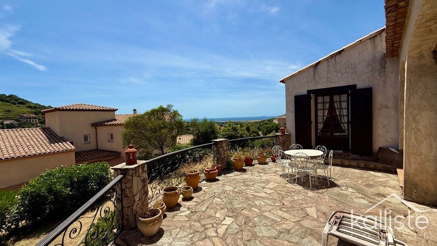 Bastelicaccia – Maison avec vue mer, studio indépendant et deux garages diapo 3
