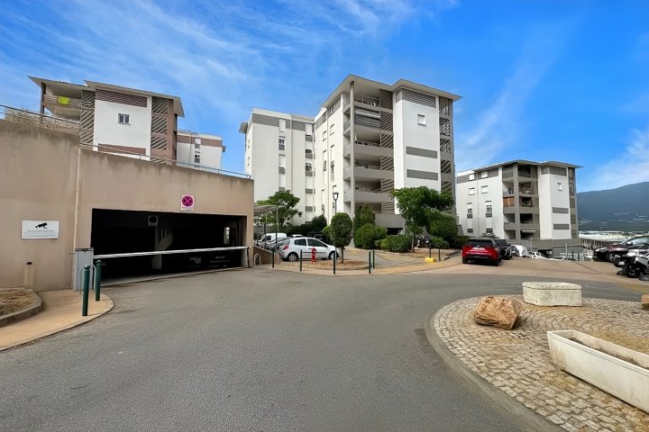 nvestissement clé en main – F2 loué 735 €/mois (dont 43 € de provision charges) – Résidence Les Terrasses du Parc diapo 12