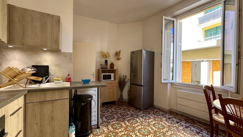 Ajaccio centre – F2 avec balcon, loué meublé, idéal investisseur diapo 3