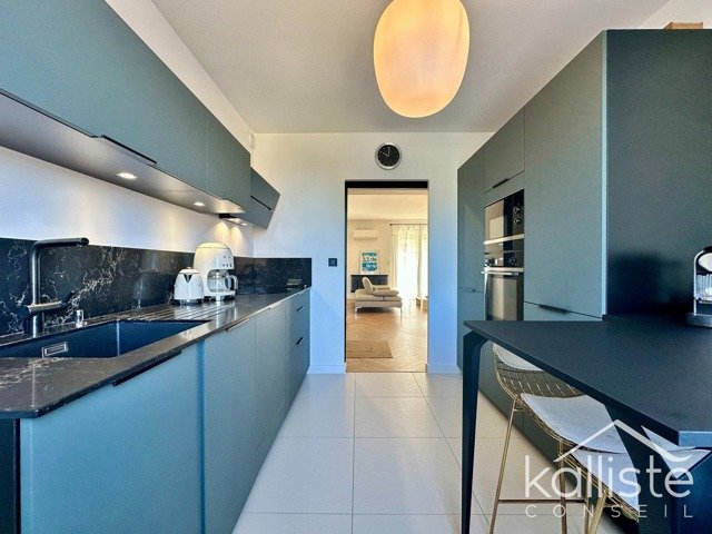 T3 lumineux avec vue mer et citadelle – Quartier Balestrino, Ajaccio diapo 5