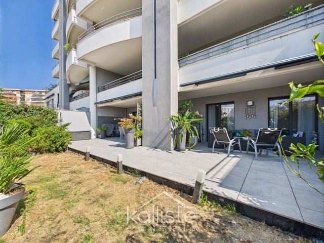 Rare – T3 moderne avec grands extérieurs et jardin à Ajaccio diapo 11