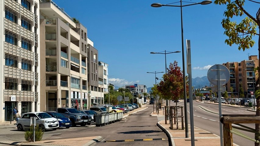 Studio lumineux dans résidence de 2016 avec stationnement – Ajaccio diapo 10