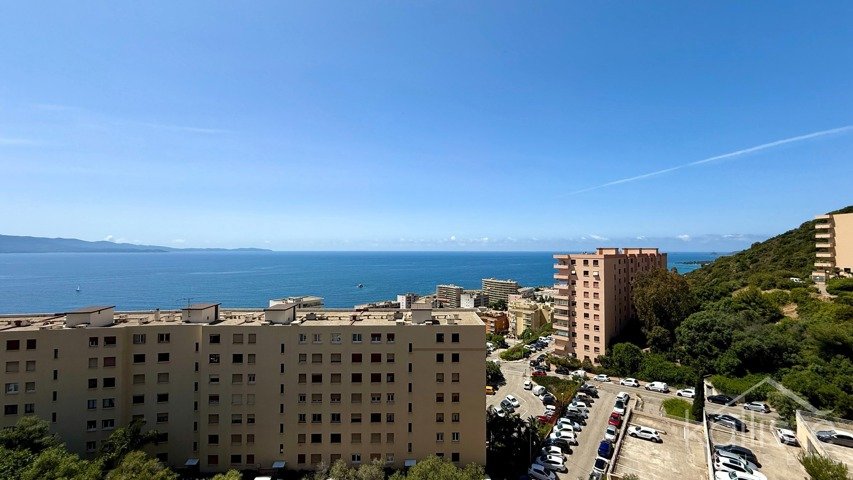 Appartement T3 de 105 m² à rénover avec vue mer panoramique – Résidence des Îles, Ajaccio diapo 13