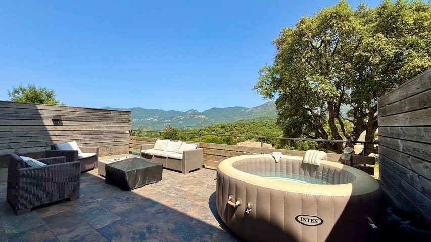 Rare à la vente – Maison contemporaine avec 3 duplex indépendants à PERI diapo 8