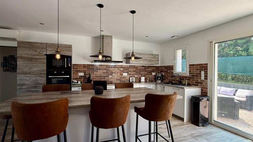 Rare à la vente – Maison contemporaine avec 3 duplex indépendants à PERI diapo 7