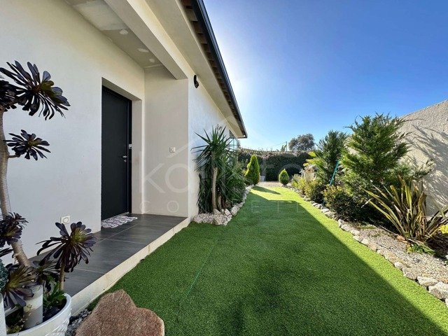 Maison 4 pièces avec piscine – Plaine de Peri diapo 12