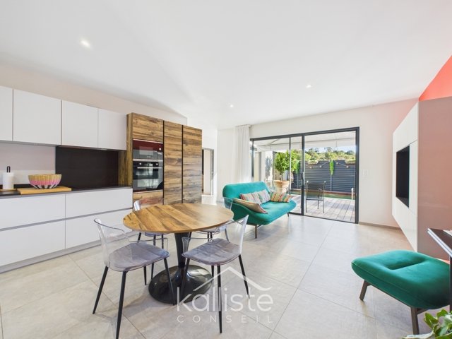 Maison avec piscine – Rocade –  3 pièces 70.65 m² photo 3