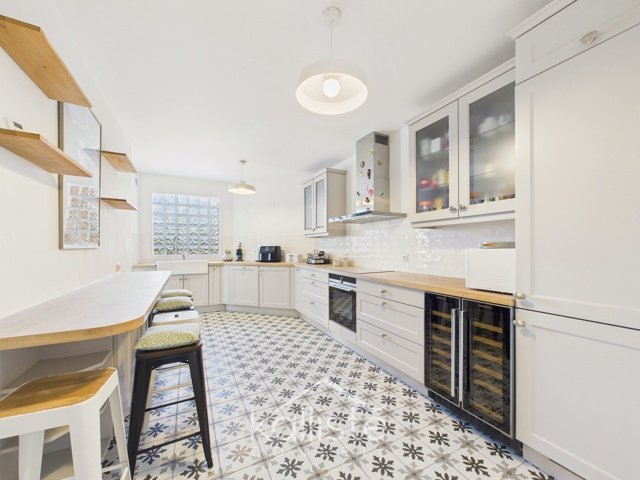 Appartement T5 de standing avec terrasse et garage – Ajaccio diapo 3