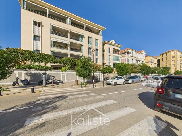 T2 53 m² – Résidence La Closerie Saint-François – Terrasse 9 m² – Box possible en sus diapo 9