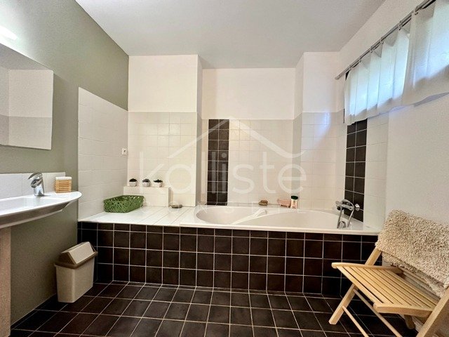 Maison avec vue mer – Villanova diapo 7