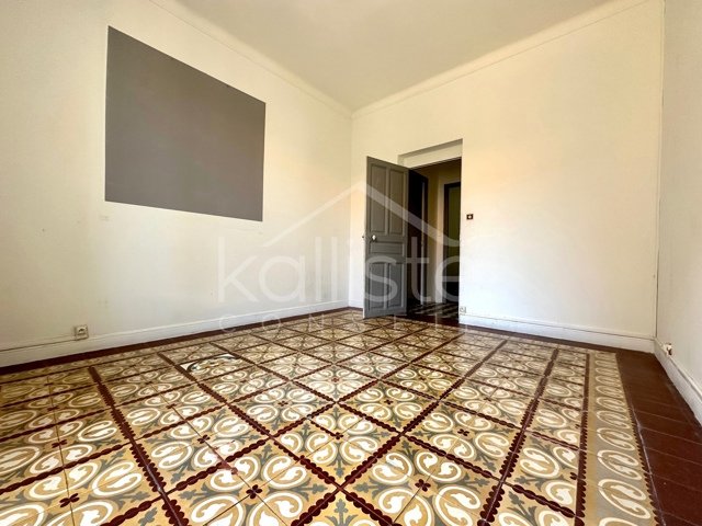 &lsquo;Appartement 4 pièces à rénover – Ajaccio diapo 5