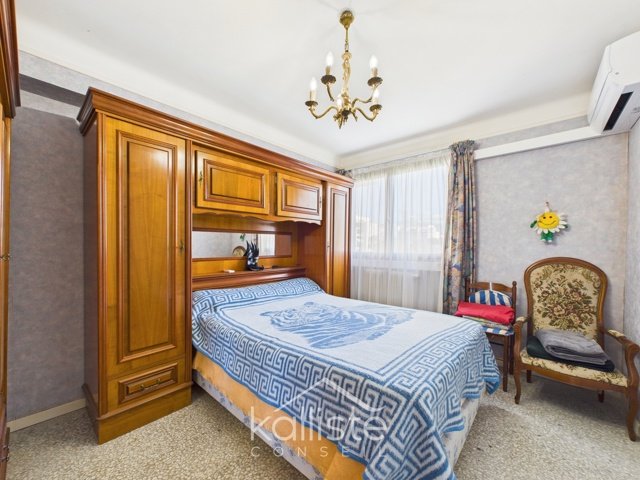 Appartement 4 pièces à Ajaccio Maréchal Juin, avec balcons, cave et parking diapo 7 Appartement 4 pièces à Ajaccio Maréchal Juin, avec balcons, cave et parking diapo 7