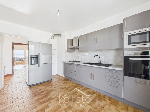 T4 traversant 110 m² avec terrasses et vue dégagée – Ajaccio Lyautey diapo 4