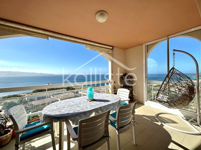 Appartement 3 pièces, double exposition, vue mer – Ajaccio Sanguinaires