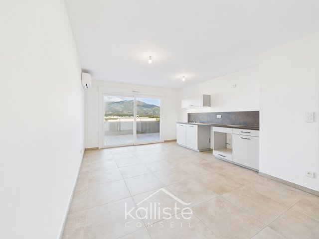 Appartement T2 avec garage – Baleone – 45.8m²