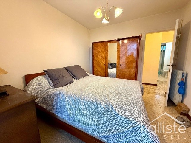 T4 avec balcons et cave – À rénover – Ajaccio secteur Laetitia - photo 5