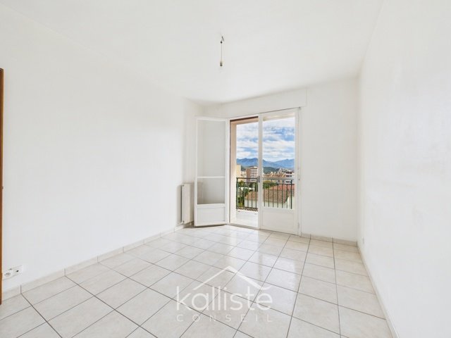 Ajaccio Loretto – Appartement 3 pièces traversant avec balcon et vue dégagée - photo 6
