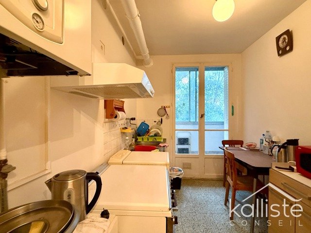 T4 avec balcons et cave – À rénover – Ajaccio secteur Laetitia - photo 6