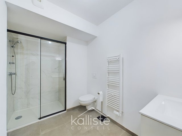 Pietrosella – Superbe T2 face à la mer avec terrasse et garage, proche Porticcio - photo 8