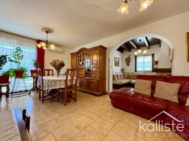 Maison familiale avec extérieur aménagé, Ajaccio secteur Milelli - photo 7