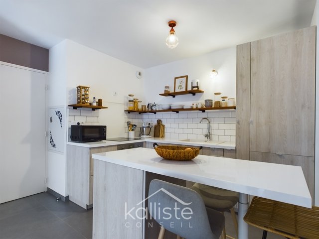 Appartement F2 et sa spacieuse terrasse – Ajaccio Rocade - photo 5