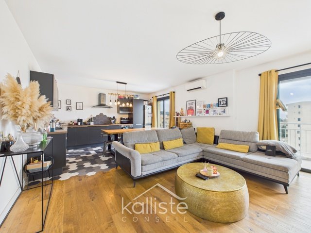 Appartement 4 pièces lumineux avec terrasse – Ajaccio Pietralba