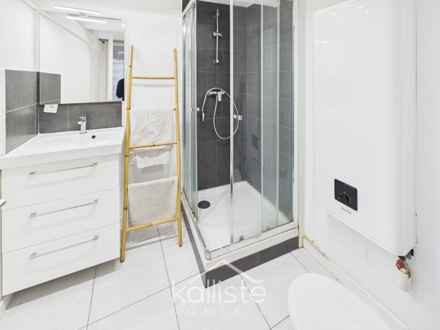 STUDIO avec coin nuit rue Fesch - photo 5