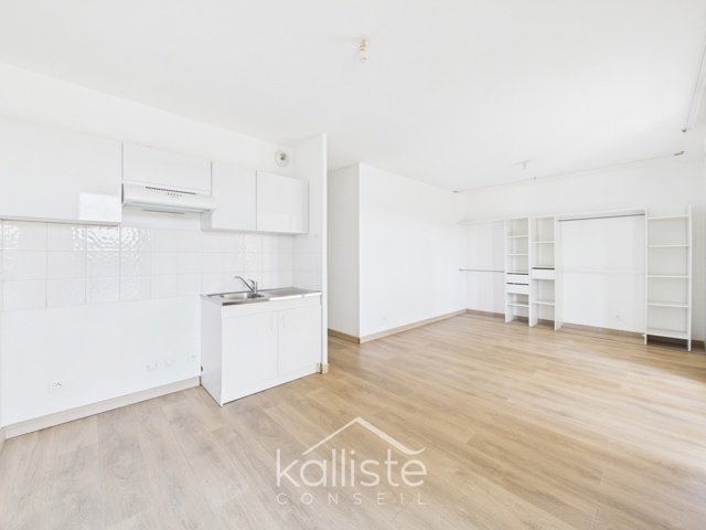 Studio récent avec parking à Ajaccio – Boulevard Louis Campi - photo 4